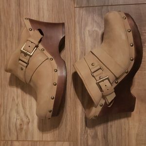 UGG 1001315 Natalee Nubuck Wood Wedge Mules Slides Women's Shoes, Size 8